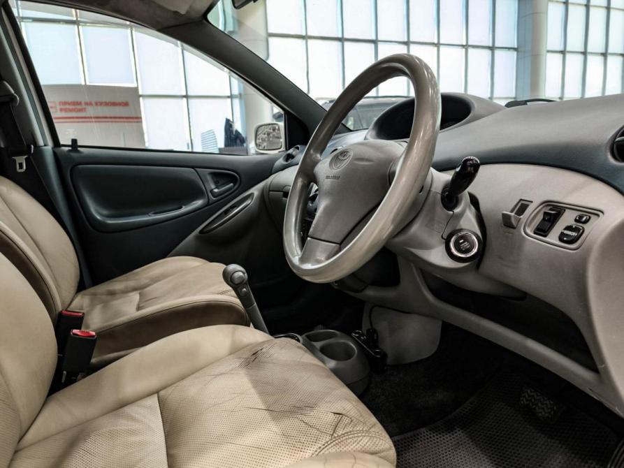 Toyota Vitz I (P10) Казань  - изображение 20