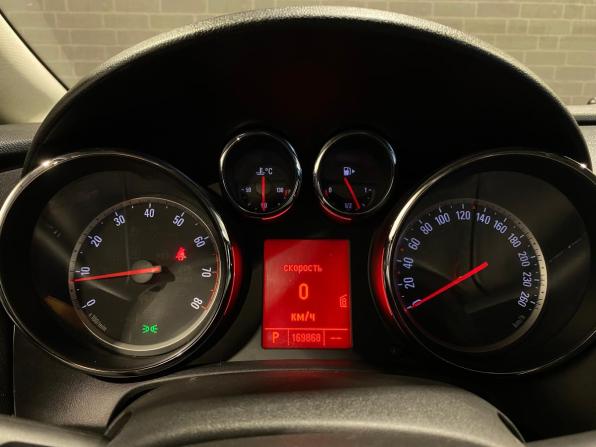 Opel Astra J с пробегом 2010 года, цена 630 000 рублей, 169866 км, хэтчбек, Автокод Объявления