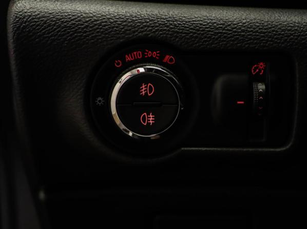 Opel Astra J Рестайлинг с пробегом 2012 года, цена 775 000 рублей, 195755 км, хэтчбек, Автокод Объявления