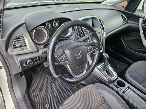 Opel Astra J с пробегом 2012 года, цена 520 000 рублей, 160500 км, хэтчбек, Автокод Объявления