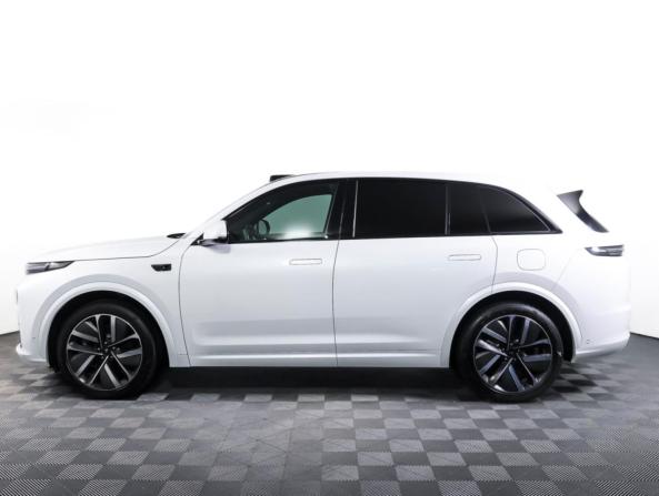 Li Auto (Lixiang) L7 I с пробегом 2023 года, цена 5 390 000 рублей, 53143 км, внедорожник, Автокод Объявления