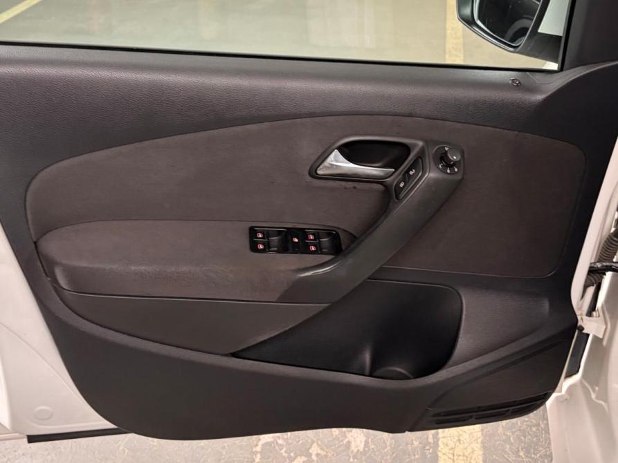 Volkswagen Polo V Екатеринбург  - изображение 13