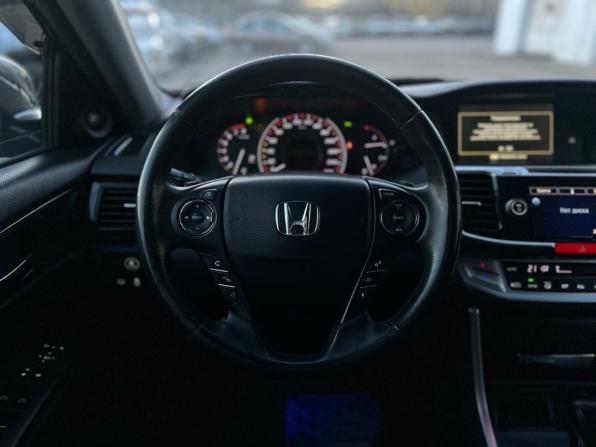 Honda Accord IX с пробегом 2013 года, цена 1 390 000 рублей, 281904 км, седан, Автокод Объявления