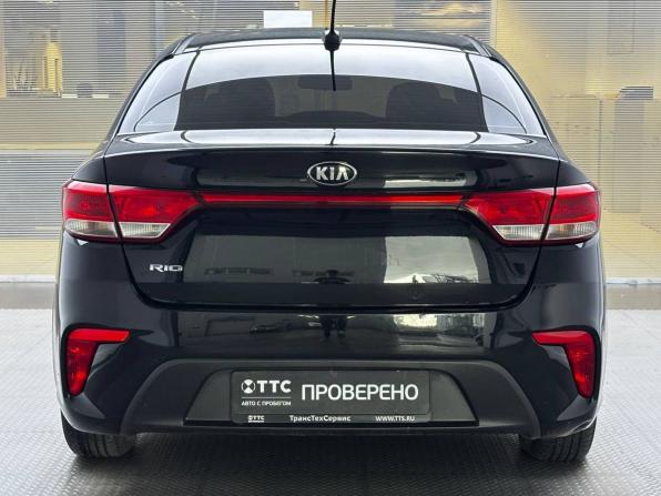 Kia Rio IV с пробегом 2018 года, цена 1 280 000 рублей, 135000 км, седан, Автокод Объявления