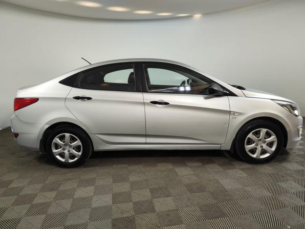 Hyundai Solaris I Рестайлинг с пробегом 2015 года, цена 865 000 рублей, 197277 км, седан, Автокод Объявления