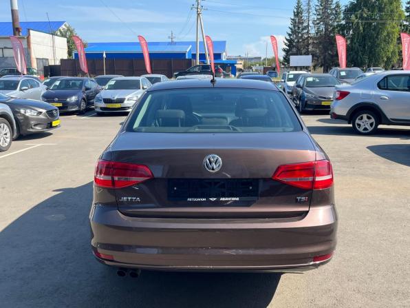 Volkswagen Jetta VI Рестайлинг с пробегом 2014 года, цена 1 050 000 рублей, 246752 км, седан, Автокод Объявления