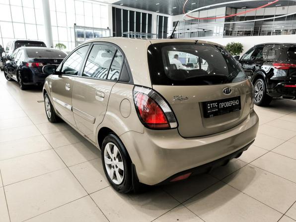 Kia Rio II Рестайлинг с пробегом 2011 года, цена 450 000 рублей, 249835 км, хэтчбек, Автокод Объявления