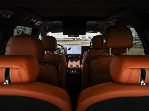 Li Auto (Lixiang) L9 I Рестайлинг с пробегом 2024 года, цена 7 398 000 рублей, 43015 км, внедорожник, Автокод Объявления