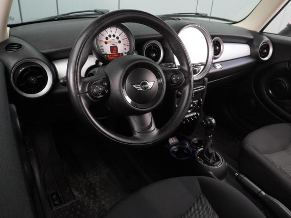 Mini Hatch II (R56) Рестайлинг с пробегом 2013 года, цена 1 272 000 рублей, 100379 км, хэтчбек, Автокод Объявления