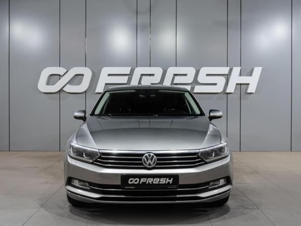Volkswagen Passat B8 с пробегом 2017 года, цена 1 909 000 рублей, 171988 км, седан, Автокод Объявления