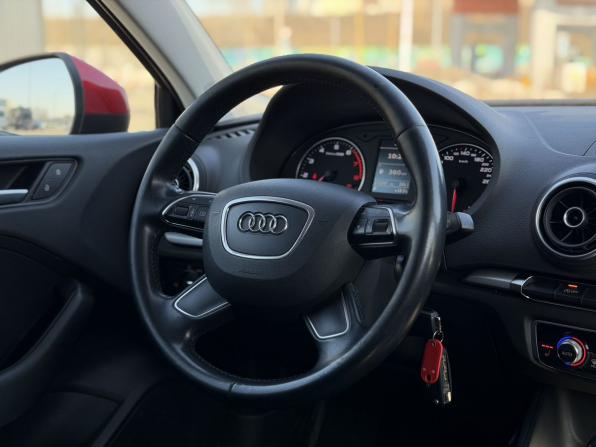 Audi A3 III (8V) с пробегом 2015 года, цена 1 320 000 рублей, 171243 км, седан, Автокод Объявления