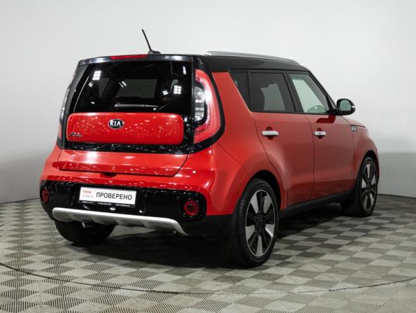 Kia Soul II Рестайлинг с пробегом 2018 года, цена 1 799 700 рублей, 72500 км, хэтчбек, Автокод Объявления