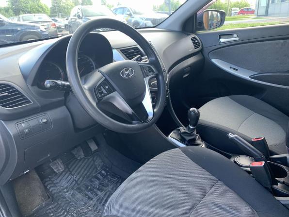 Hyundai Solaris I с пробегом 2013 года, цена 830 000 рублей, 152610 км, седан, Автокод Объявления