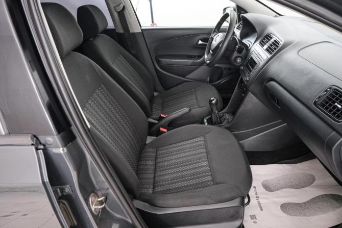 Volkswagen Polo V Рестайлинг с пробегом 2016 года, цена 899 000 рублей, 185000 км, седан, Автокод Объявления