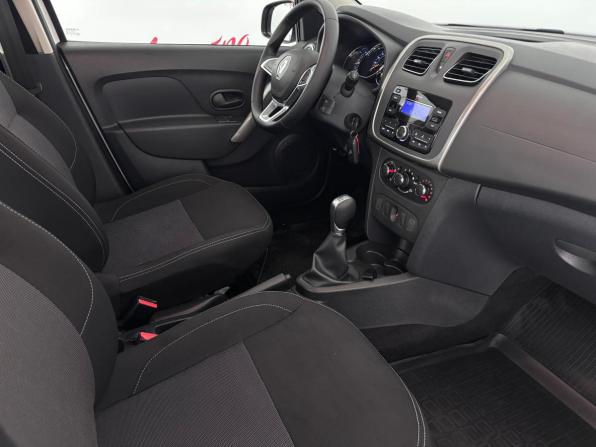 Renault Logan II Рестайлинг с пробегом 2022 года, цена 1 375 000 рублей, 31111 км, седан, Автокод Объявления