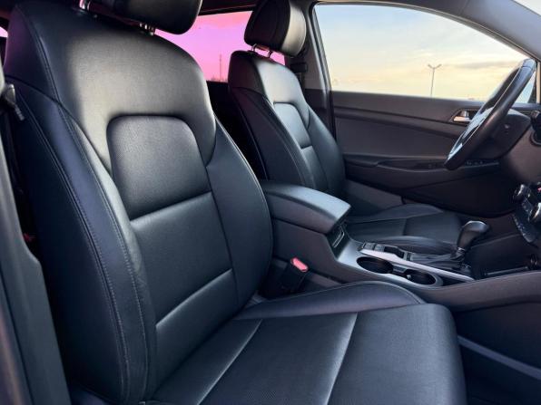 Hyundai Tucson III с пробегом 2017 года, цена 1 400 000 рублей, 278135 км, внедорожник, Автокод Объявления