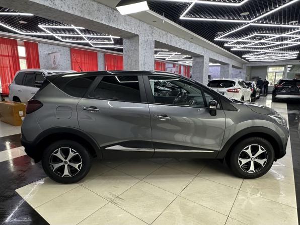 Renault Kaptur I с пробегом 2018 года, цена 1 495 000 рублей, 76003 км, внедорожник, Автокод Объявления