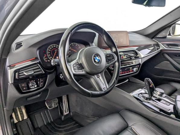 BMW 5 серии VII (G30/G31/G38) с пробегом 2018 года, цена 4 950 000 рублей, 104100 км, седан, Автокод Объявления