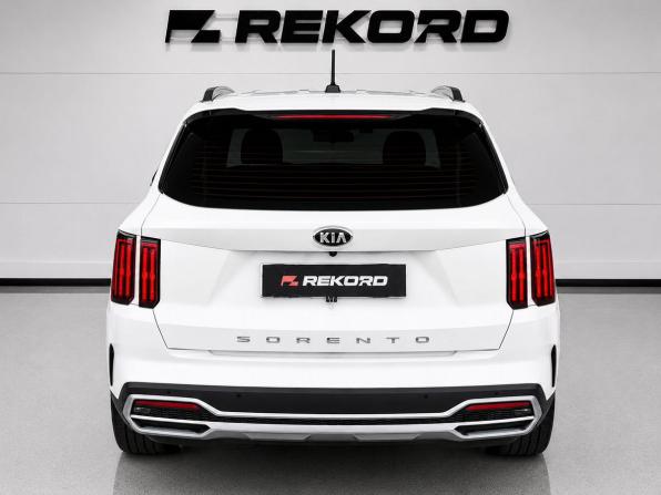 Kia Sorento IV с пробегом 2021 года, цена 3 399 000 рублей, 198135 км, внедорожник, Автокод Объявления