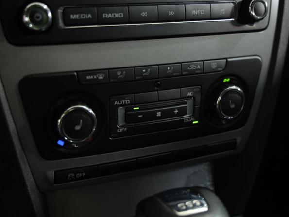 Skoda Octavia II (A5) Рестайлинг с пробегом 2012 года, цена 649 000 рублей, 134929 км, лифтбек, Автокод Объявления