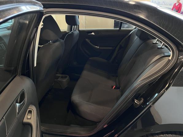 Volkswagen Jetta VI с пробегом 2014 года, цена 980 000 рублей, 107341 км, седан, Автокод Объявления