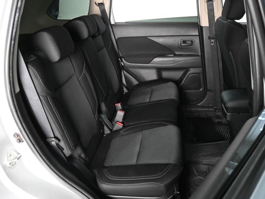 Mitsubishi Outlander III Рестайлинг 3 Ростов-на-Дону  - изображение 7