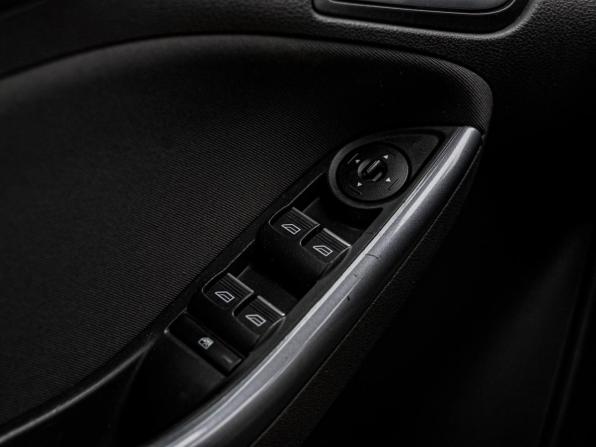 Ford Focus III с пробегом 2015 года, цена 811 000 рублей, 256080 км, хэтчбек, Автокод Объявления
