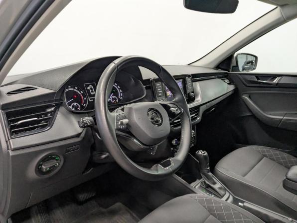 Skoda Rapid II с пробегом 2022 года, цена 1 775 000 рублей, 45272 км, лифтбек, Автокод Объявления