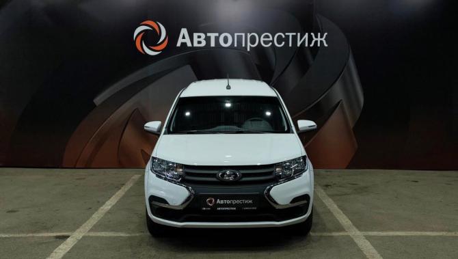 Lada (ВАЗ) Largus I Рестайлинг с пробегом 2024 года, цена 1 520 000 рублей, 10035 км, универсал, Автокод Объявления