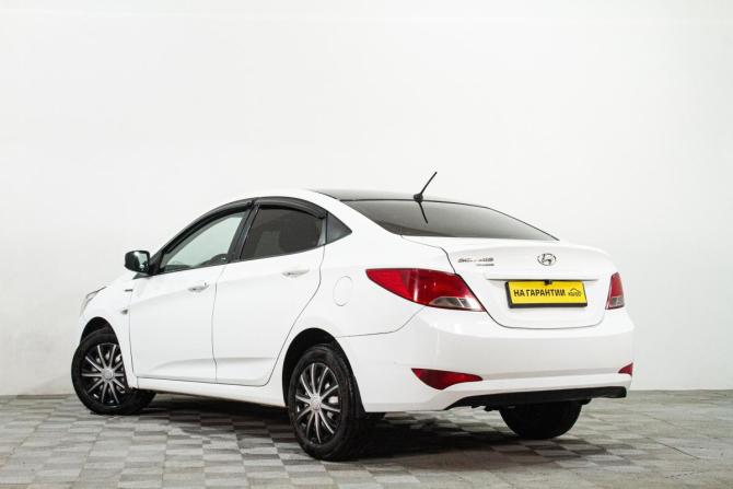 Hyundai Solaris I Рестайлинг с пробегом 2016 года, цена 779 000 рублей, 236210 км, седан, Автокод Объявления