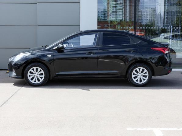 Hyundai Solaris II Рестайлинг с пробегом 2021 года, цена 1 349 000 рублей, 86671 км, седан, Автокод Объявления