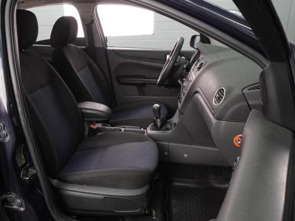 Ford Focus II с пробегом 2005 года, цена 649 000 рублей, 175859 км, седан, Автокод Объявления