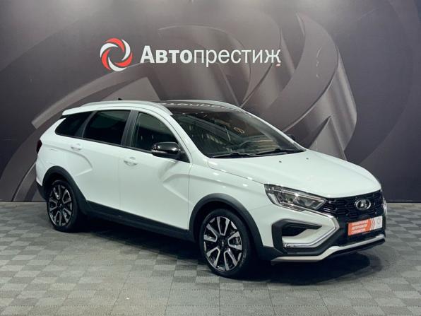 Lada (ВАЗ) Vesta I Рестайлинг (NG) с пробегом 2024 года, цена 1 360 000 рублей, 59650 км, универсал, Автокод Объявления