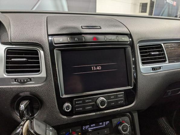 Volkswagen Touareg II Рестайлинг с пробегом 2016 года, цена 2 449 000 рублей, 248985 км, внедорожник, Автокод Объявления