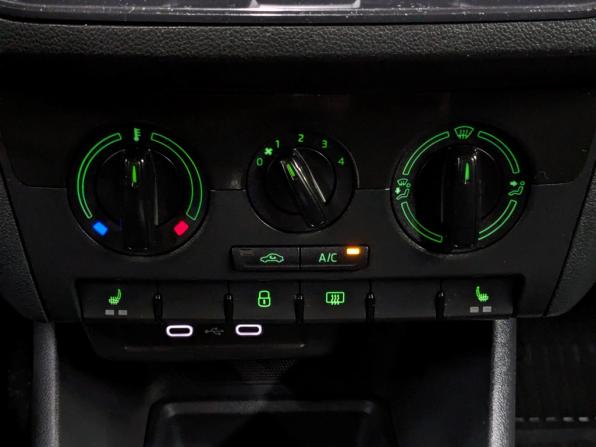 Skoda Rapid II с пробегом 2021 года, цена 1 715 000 рублей, 69993 км, лифтбек, Автокод Объявления