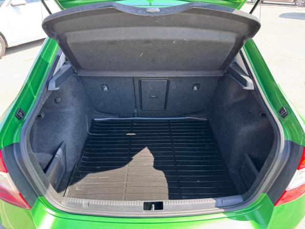 Skoda Rapid I Рестайлинг с пробегом 2017 года, цена 1 250 000 рублей, 88000 км, лифтбек, Автокод Объявления