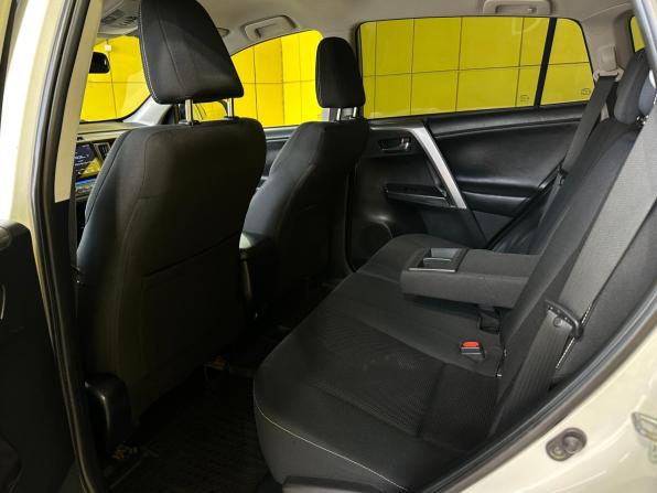 Toyota RAV4 IV (XA40) Рестайлинг с пробегом 2017 года, цена 2 259 000 рублей, 126904 км, внедорожник, Автокод Объявления