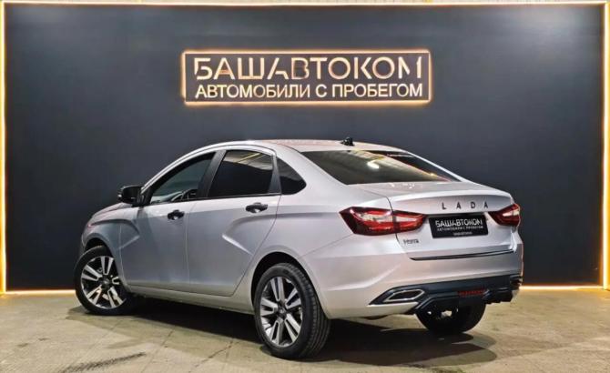 Lada (ВАЗ) Vesta I Рестайлинг (NG) с пробегом 2024 года, цена 1 285 000 рублей, 32757 км, седан, Автокод Объявления