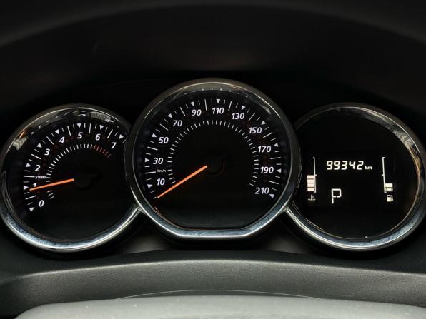 Renault Logan II Рестайлинг с пробегом 2019 года, цена 1 299 000 рублей, 99342 км, седан, Автокод Объявления