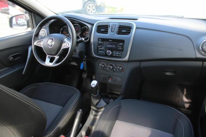 Renault Logan II Рестайлинг с пробегом 2021 года, цена 1 220 000 рублей, 63000 км, седан, Автокод Объявления