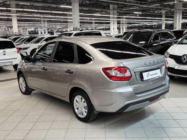 Lada (ВАЗ) Granta I Рестайлинг с пробегом 2021 года, цена 719 000 рублей, 42758 км, хэтчбек, Автокод Объявления