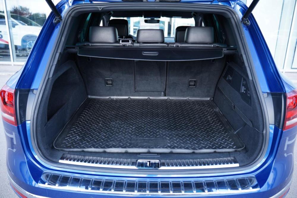 Volkswagen Touareg II Рестайлинг Крым  - изображение 27