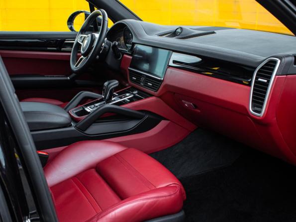 Porsche Cayenne III с пробегом 2019 года, цена 8 190 000 рублей, 60000 км, внедорожник, Автокод Объявления