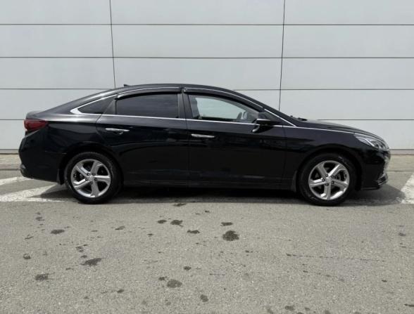 Hyundai Sonata VII (LF) Рестайлинг с пробегом 2018 года, цена 2 050 000 рублей, 157400 км, седан, Автокод Объявления