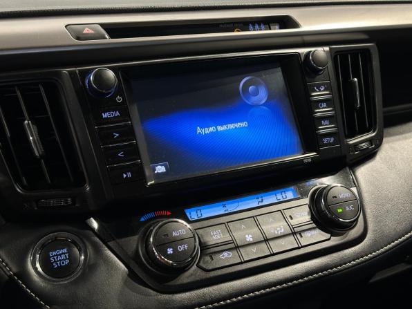 Toyota RAV4 IV (XA40) Рестайлинг с пробегом 2018 года, цена 2 190 000 рублей, 156593 км, внедорожник, Автокод Объявления