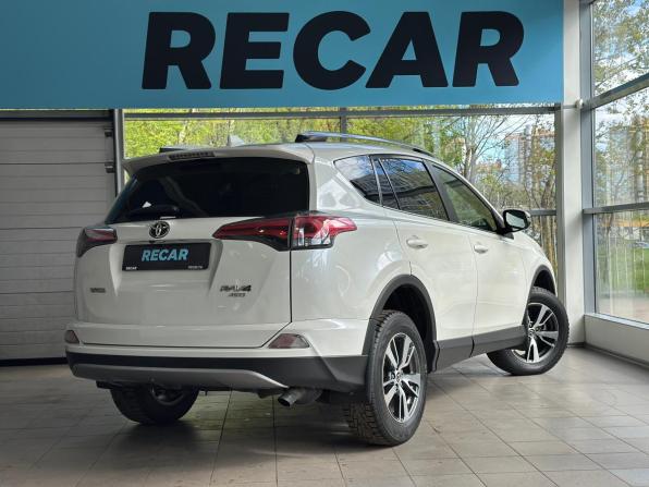 Toyota RAV4 IV (XA40) Рестайлинг с пробегом 2017 года, цена 2 230 000 рублей, 203200 км, внедорожник, Автокод Объявления