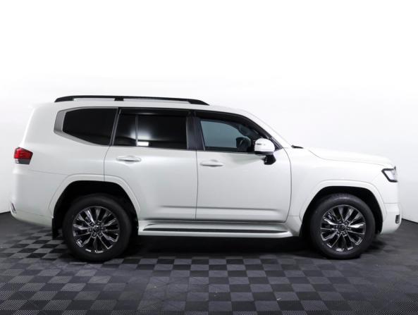 Toyota Land Cruiser 300 Series с пробегом 2023 года, цена 9 900 000 рублей, 77039 км, внедорожник, Автокод Объявления