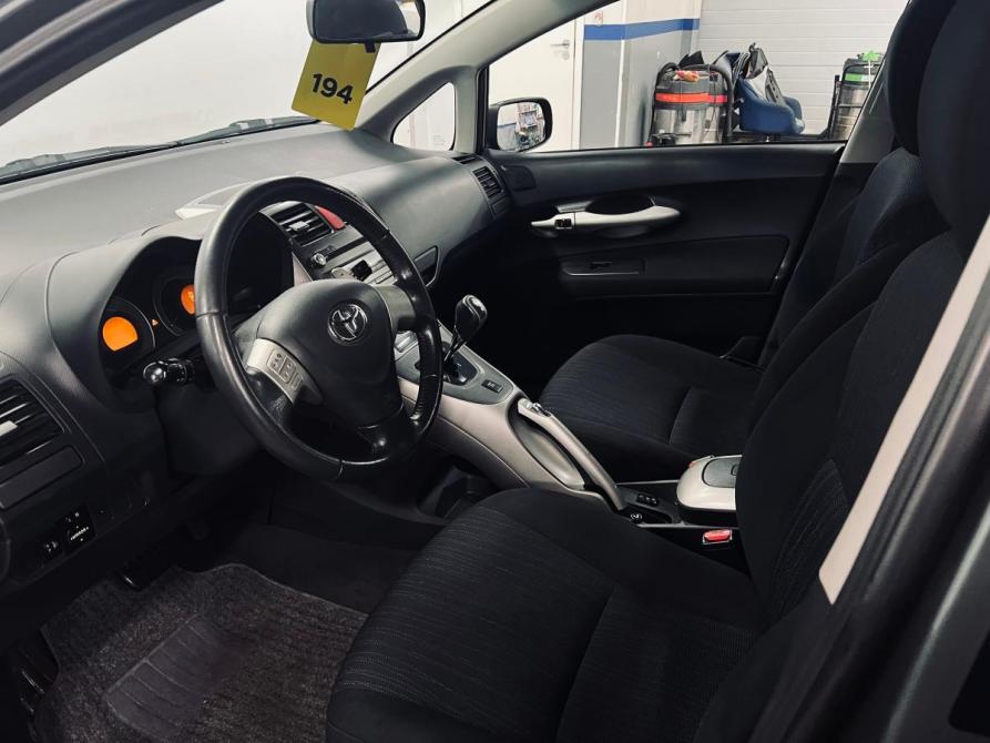Toyota Auris I Санкт-Петербург  - изображение 11