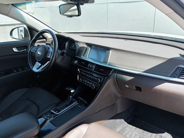 Kia Optima IV Рестайлинг с пробегом 2018 года, цена 2 098 000 рублей, 90000 км, седан, Автокод Объявления