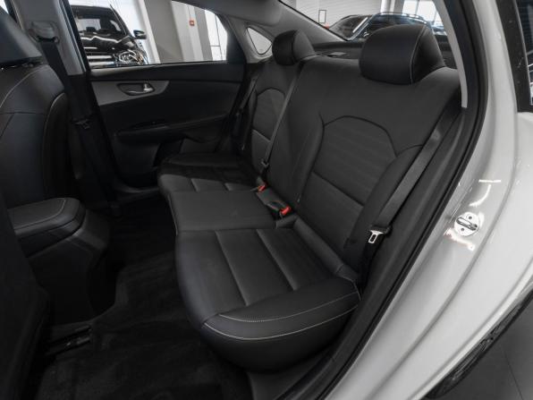 Kia K3 II (China Market) Рестайлинг с пробегом 2026 года, цена 3 030 000 рублей, 20 км, седан, Автокод Объявления